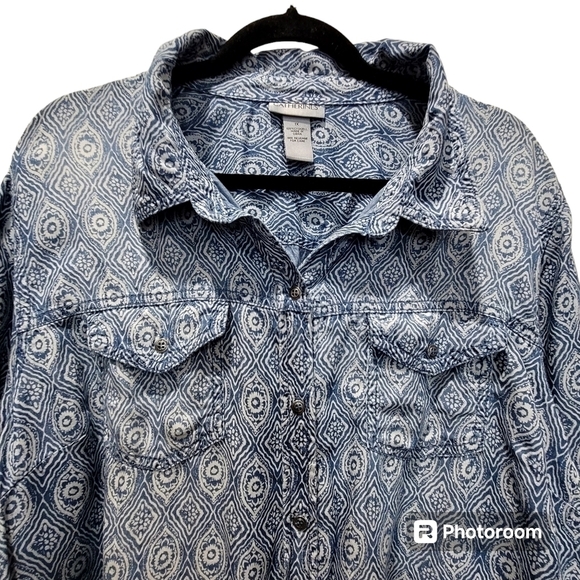 Catherine's 1X 100% Lyocell Geometric Blue White Button Up Shacket Boho Office - Picture 3 of 8